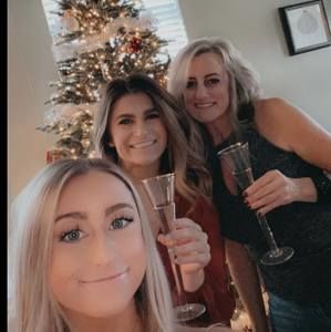 Meet your Posher, Lisa